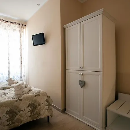 Πανσιόν Rest 2*